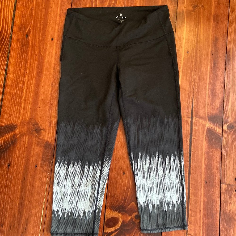 Athleta Black Ombré Capri Yoga Tights - Small